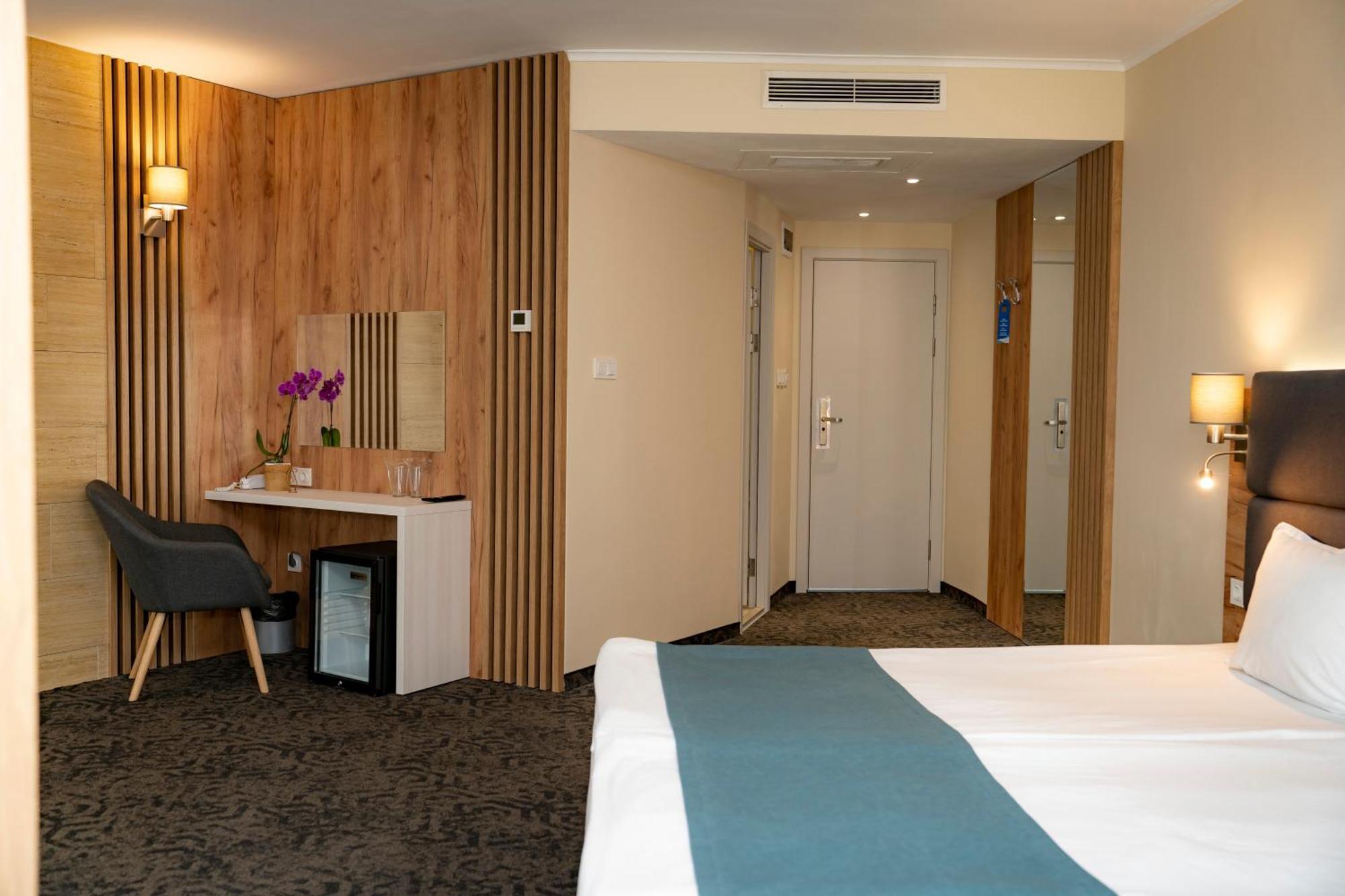 Aqua Hotel Burgas City Zimmer foto